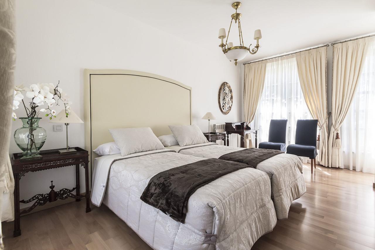 Hotel Pazo De Berbetoros ปอร์โตมาริน ภายนอก รูปภาพ